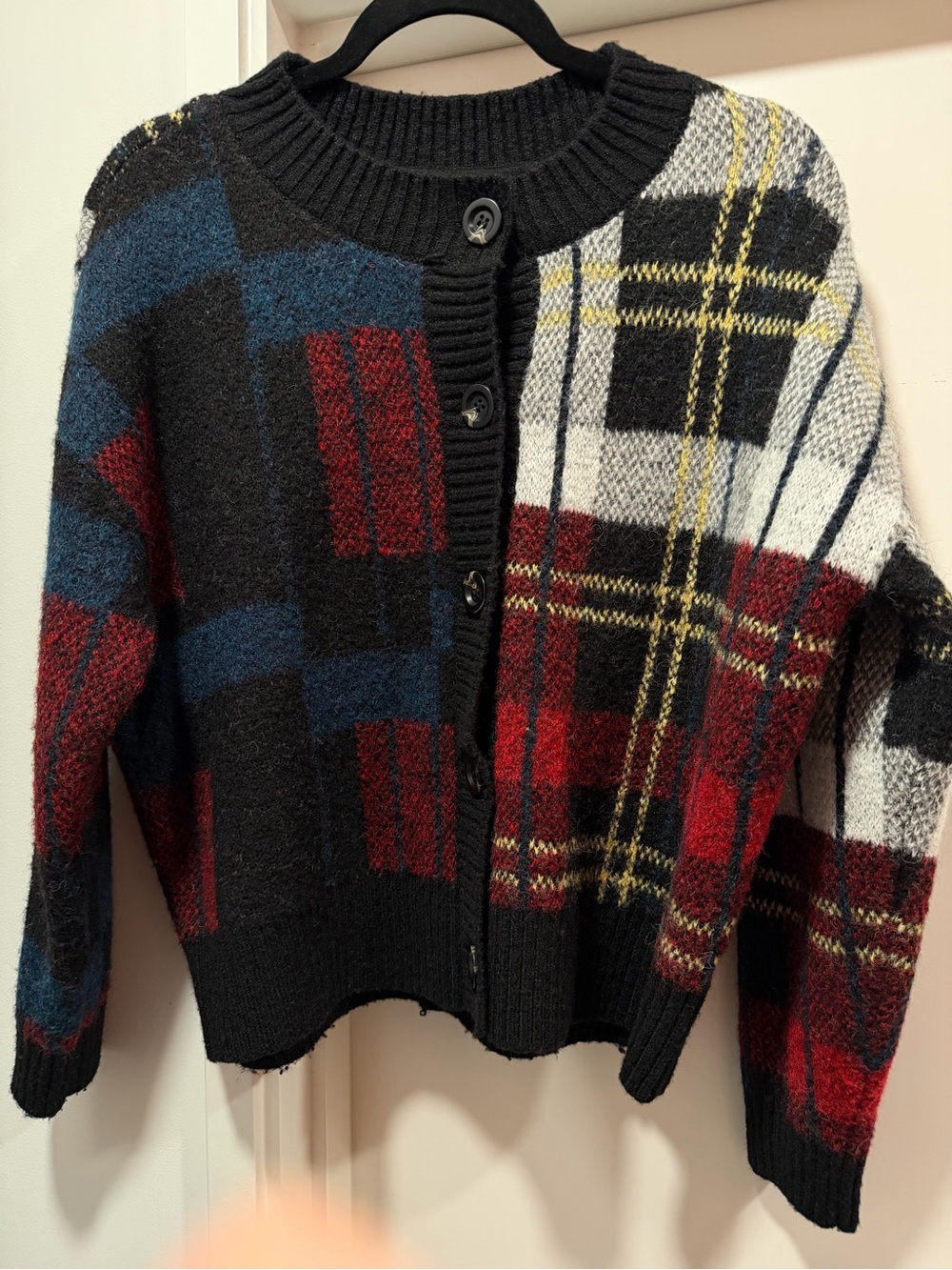 RD Style Plaid Cardigan Sweater - Medium